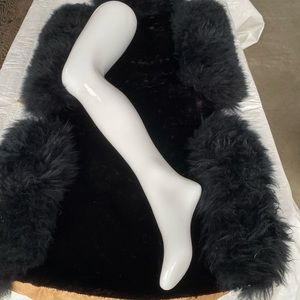 Realistic High quality glossy white heavy duty fiber glass leg mannequin